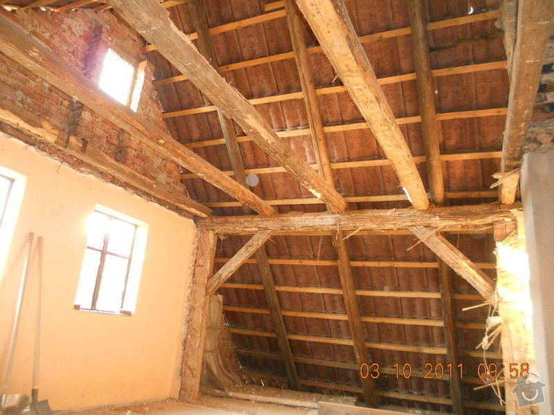 Rekonstrukce patra rodinného domu včetně výměny dřevěných částí střechy: DSCN0208