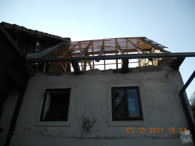 Rekonstrukce patra rodinného domu včetně výměny dřevěných částí střechy: DSCN0213