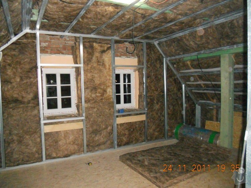 Rekonstrukce patra rodinného domu včetně výměny dřevěných částí střechy: DSCN0312