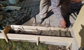 Oprava plotového paravanu a betonového základu