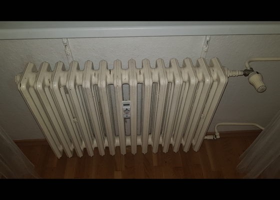 Výměna dvou radiátorů v panelovém bytě
