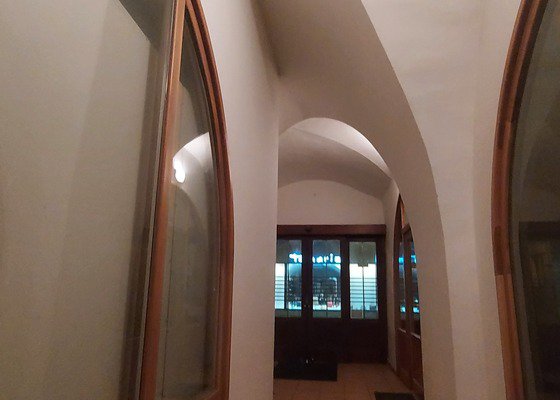 Výroba interiérových - druhých vchodových dveří sklo-masiv