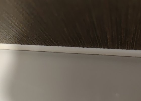 Oprava / výměna silikonového těsnění kolem vany